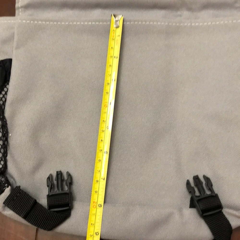 Skip Hop Bag in Gray